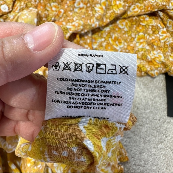 NWT Faithfull the Brand Rafa Dress V-Neck Puff Sleeve Saffron Delphine Floral 4 - Picture 11 of 14